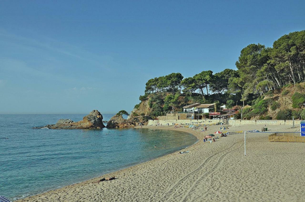 Villa Auba Lloret Льорет-де-Мар Экстерьер фото